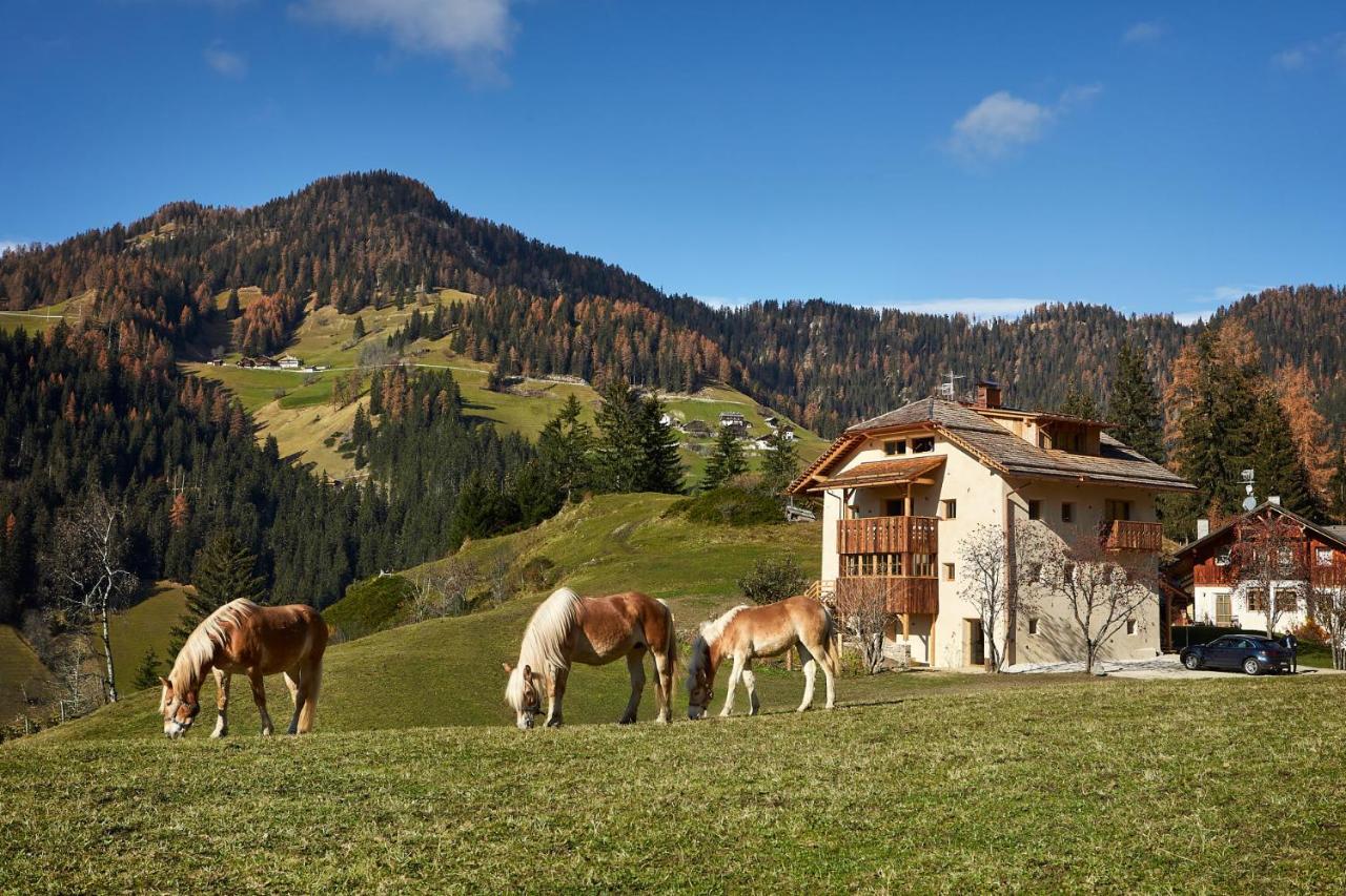 Sotciastel Antico Chalet บาเดีย ภายนอก รูปภาพ